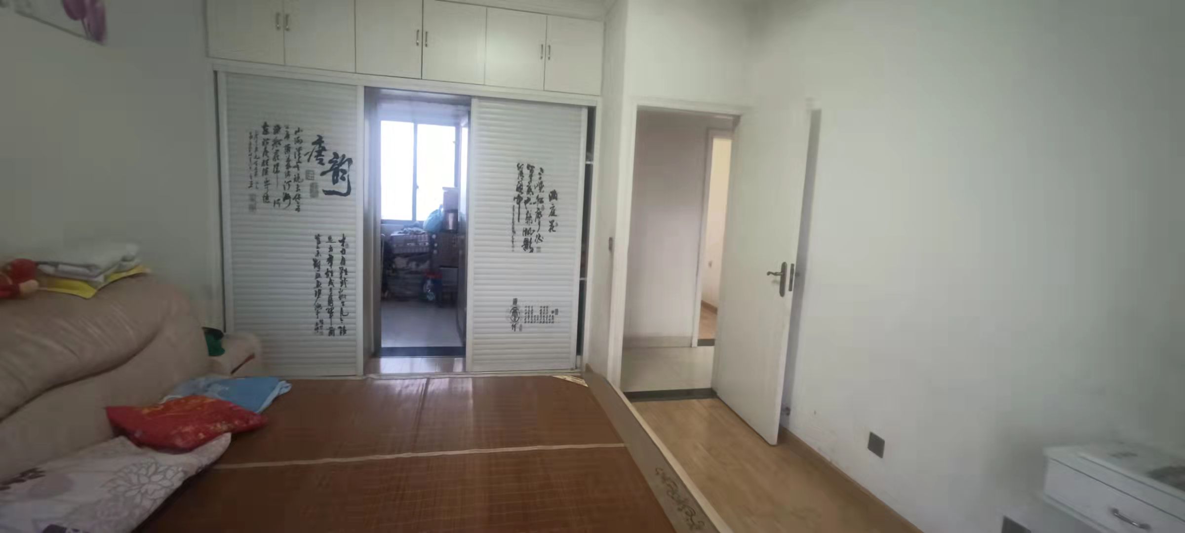 新华名筑  3室2厅2卫    2200.0元/月 新华名筑  3室2厅2卫    2200.0元/月室内图