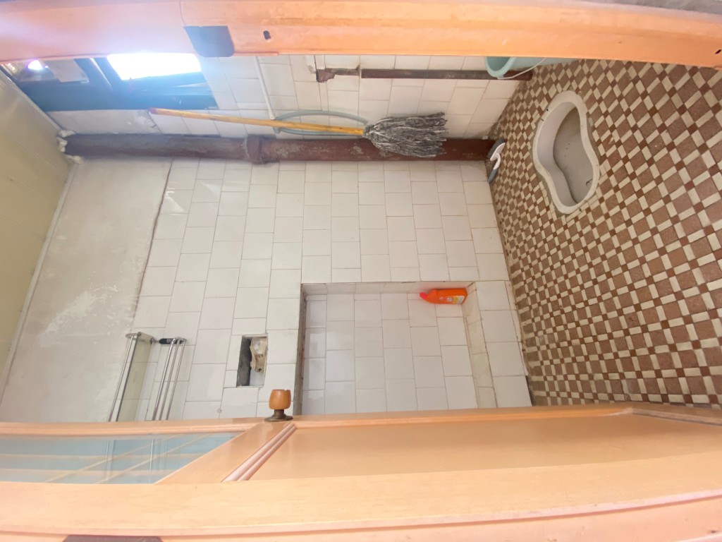 粮食局家属楼 4室2厅1卫 900.0元/月 粮食局家属楼 4室2厅1卫 900.0元/月室内图