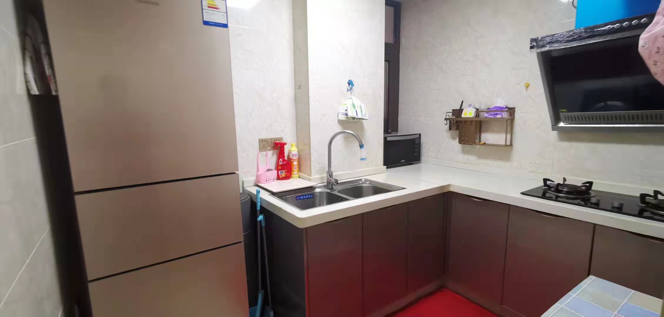 东成樽品首尔  1室1厅1卫    2200.0元/月 东成樽品首尔  1室1厅1卫    2200.0元/月室内图