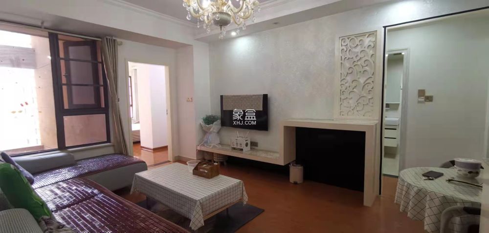 东成樽品首尔  1室1厅1卫    2200.0元/月