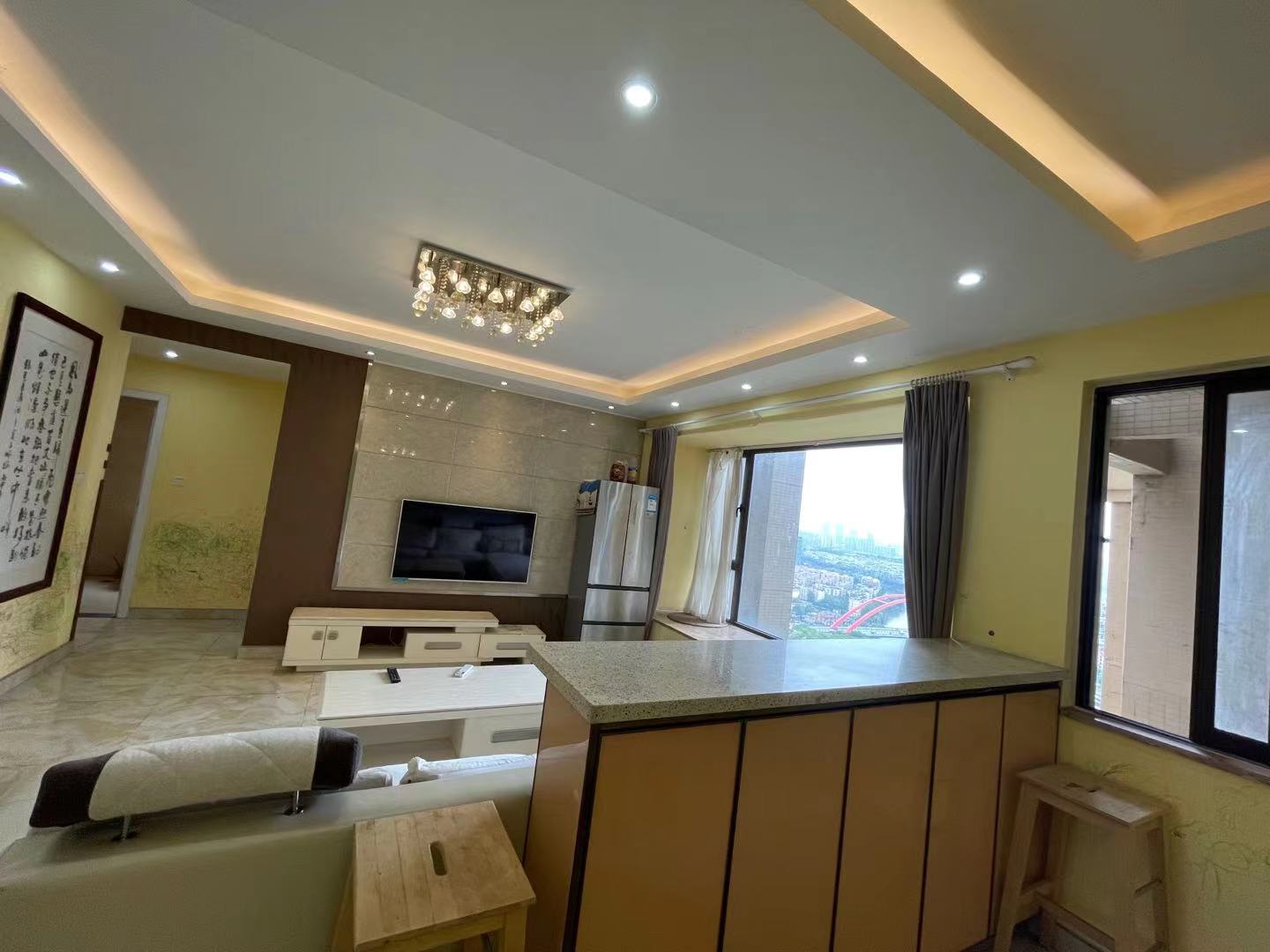 南湖世纪 3室2厅2卫 3300.0元/月 南湖世纪 3室2厅2卫 3300.0元/月室内图