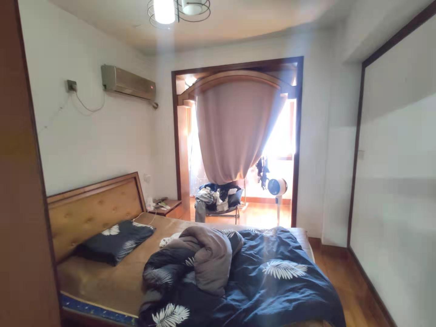 铁路生活区 3室2厅1卫 1300.0元/月 铁路生活区 3室2厅1卫 1300.0元/月室内图