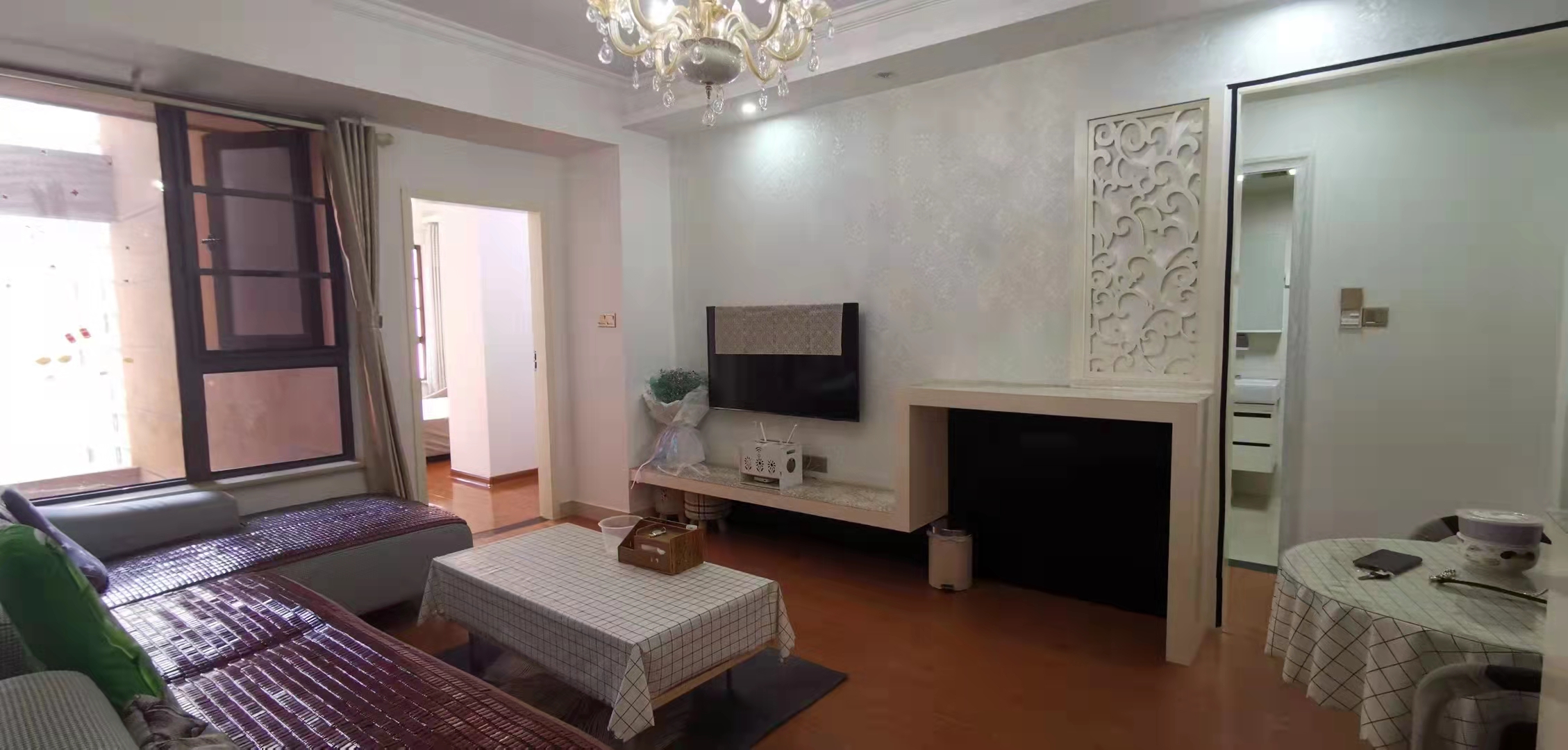 东成樽品首尔  1室1厅1卫    2200.0元/月 东成樽品首尔  1室1厅1卫    2200.0元/月室内图