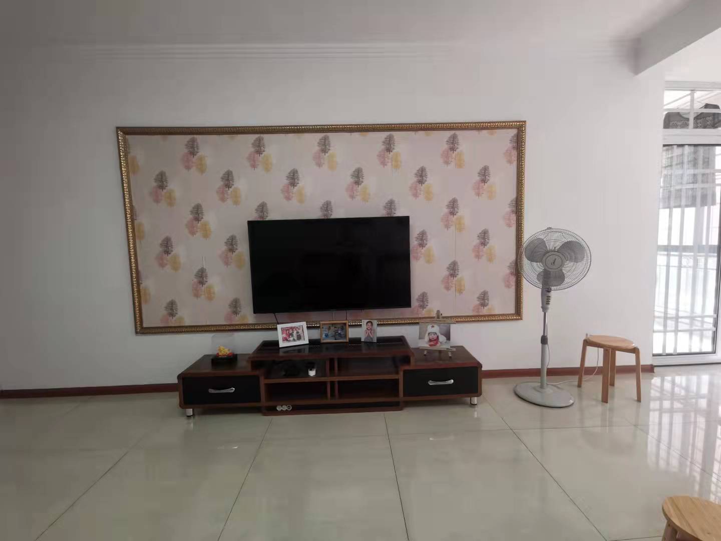 四海花园  4室2厅2卫    76.0万 四海花园  4室2厅2卫    76.0万