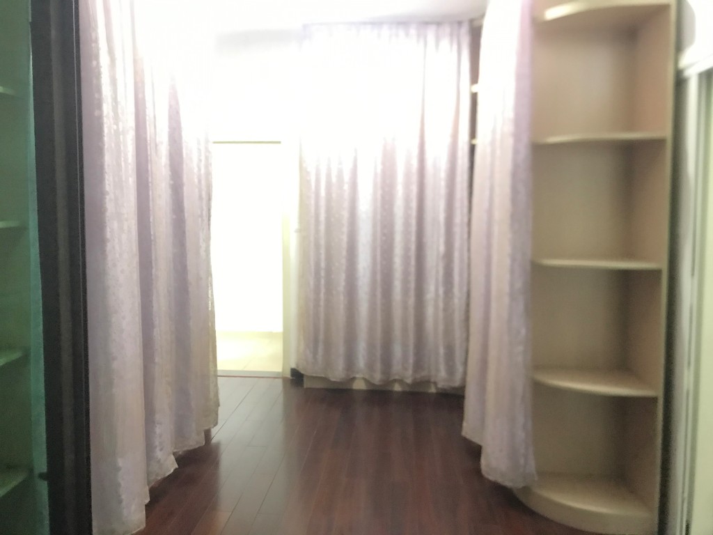 阳光馨庭苑 4室2厅2卫 2500.0元/月 阳光馨庭苑 4室2厅2卫 2500.0元/月室内图