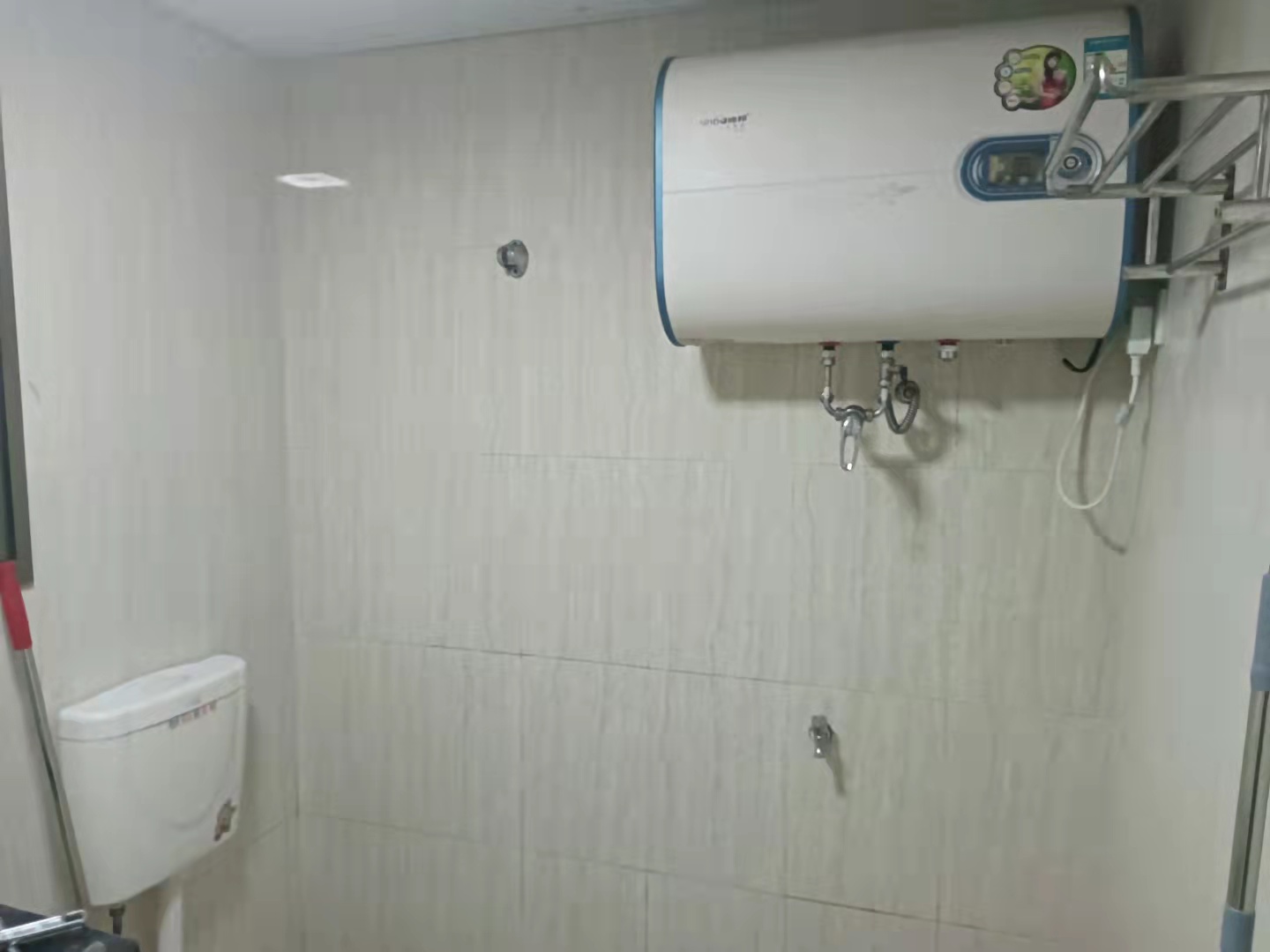 鑫泰花苑 1室1厅1卫 450.0元/月 鑫泰花苑 1室1厅1卫 450.0元/月室内图