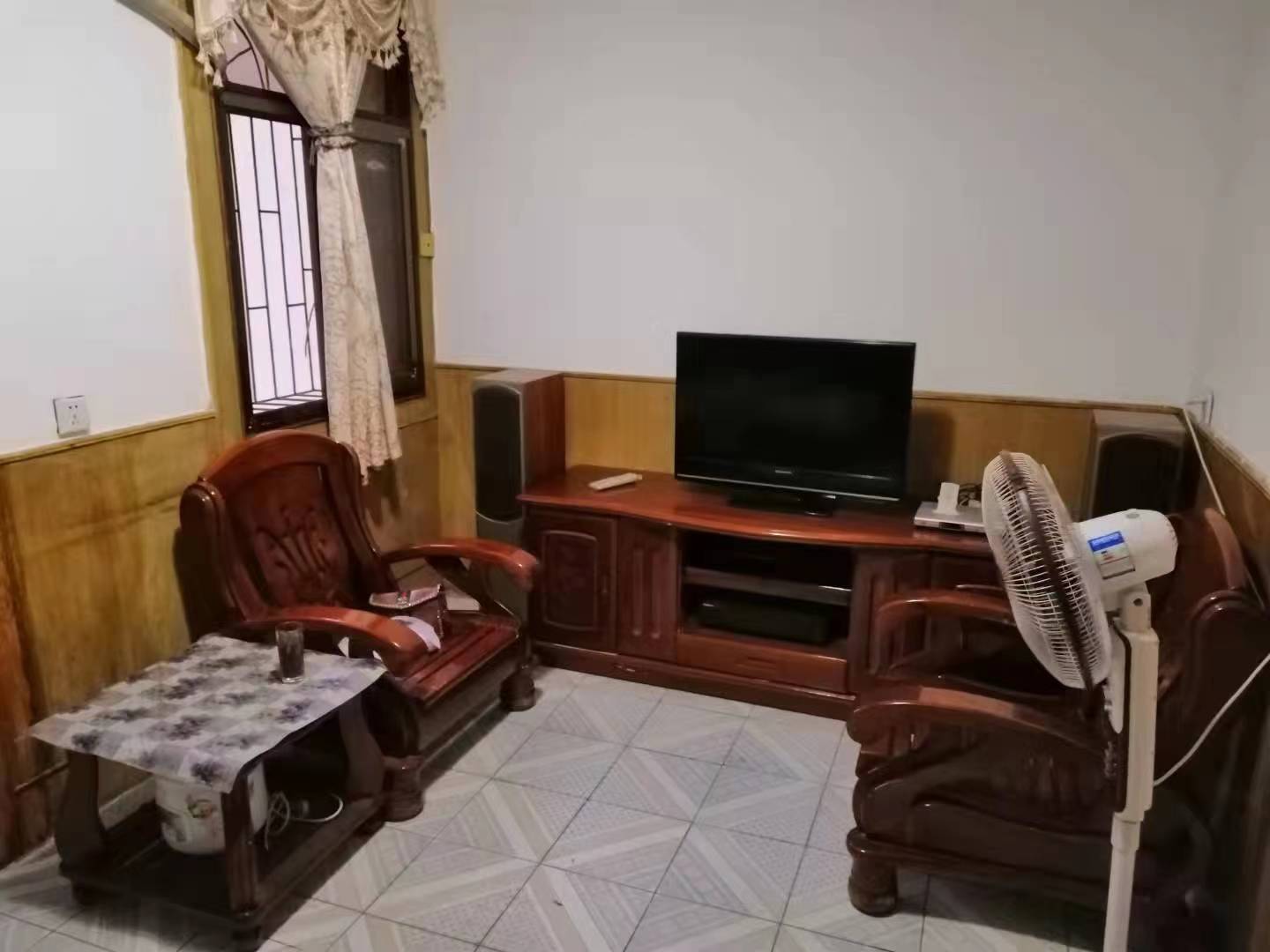 野鸭冲(新屋街) 2室1厅1卫 800.0元/月 野鸭冲(新屋街) 2室1厅1卫 800.0元/月户型图