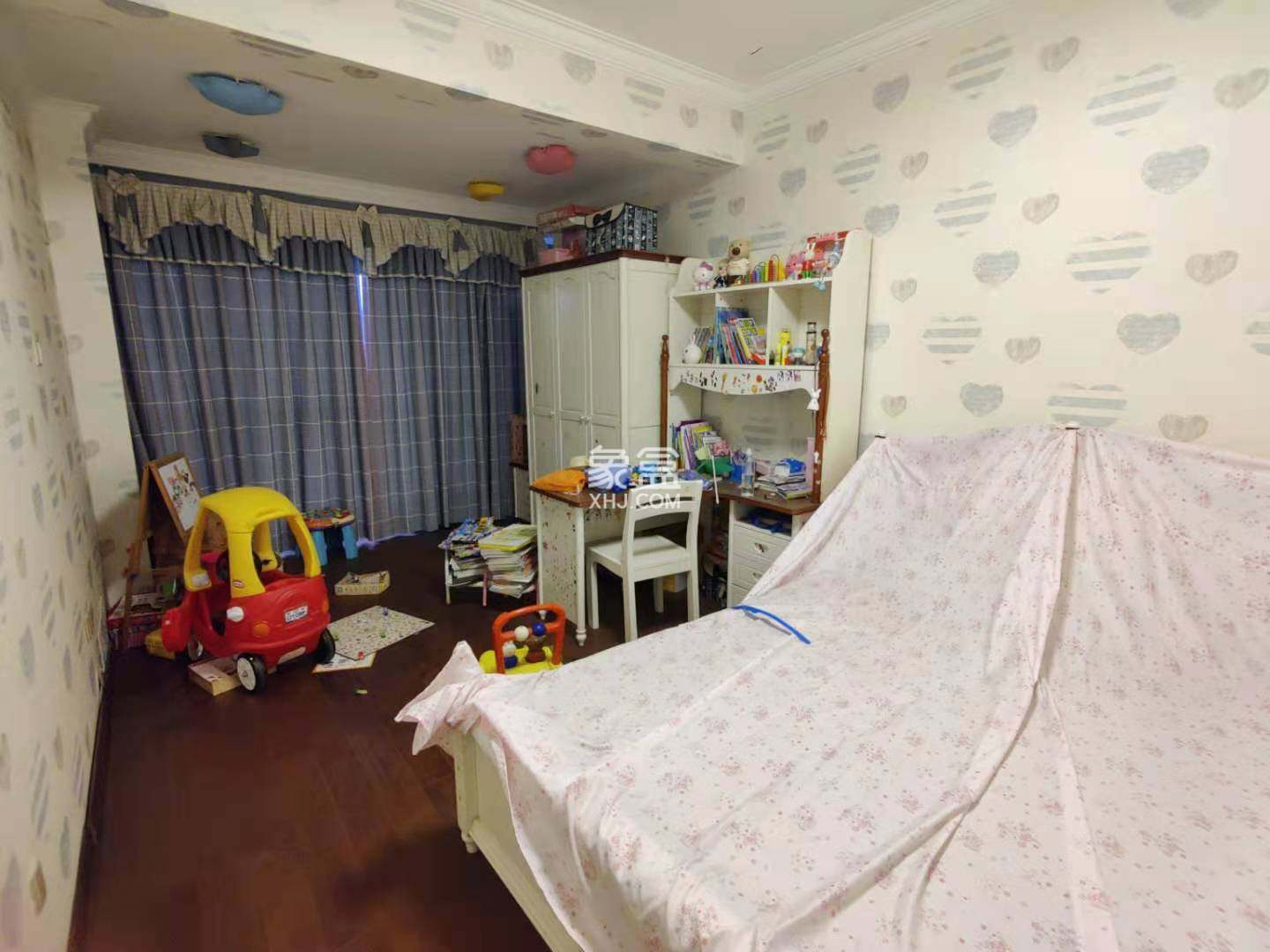 长大彩虹都  4室2厅2卫    4500.0元/月室内图