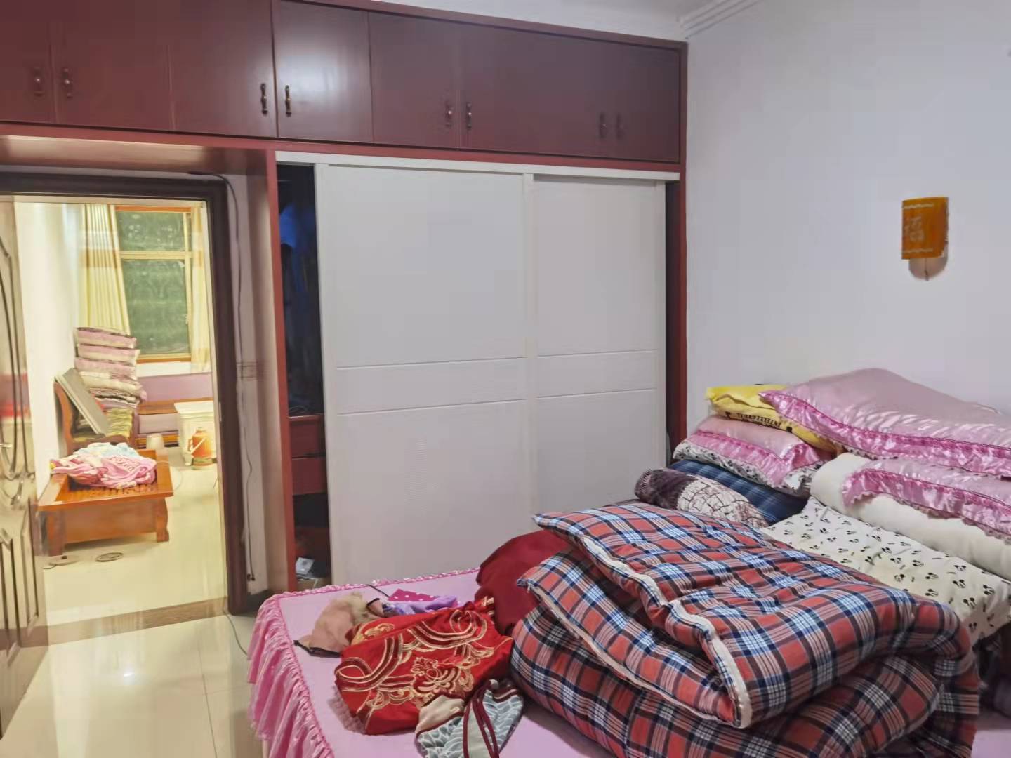 大桃路鑫桃苑安置小区 3室2厅2卫 1300.0元/月 大桃路鑫桃苑安置小区 3室2厅2卫 1300.0元/月室内图