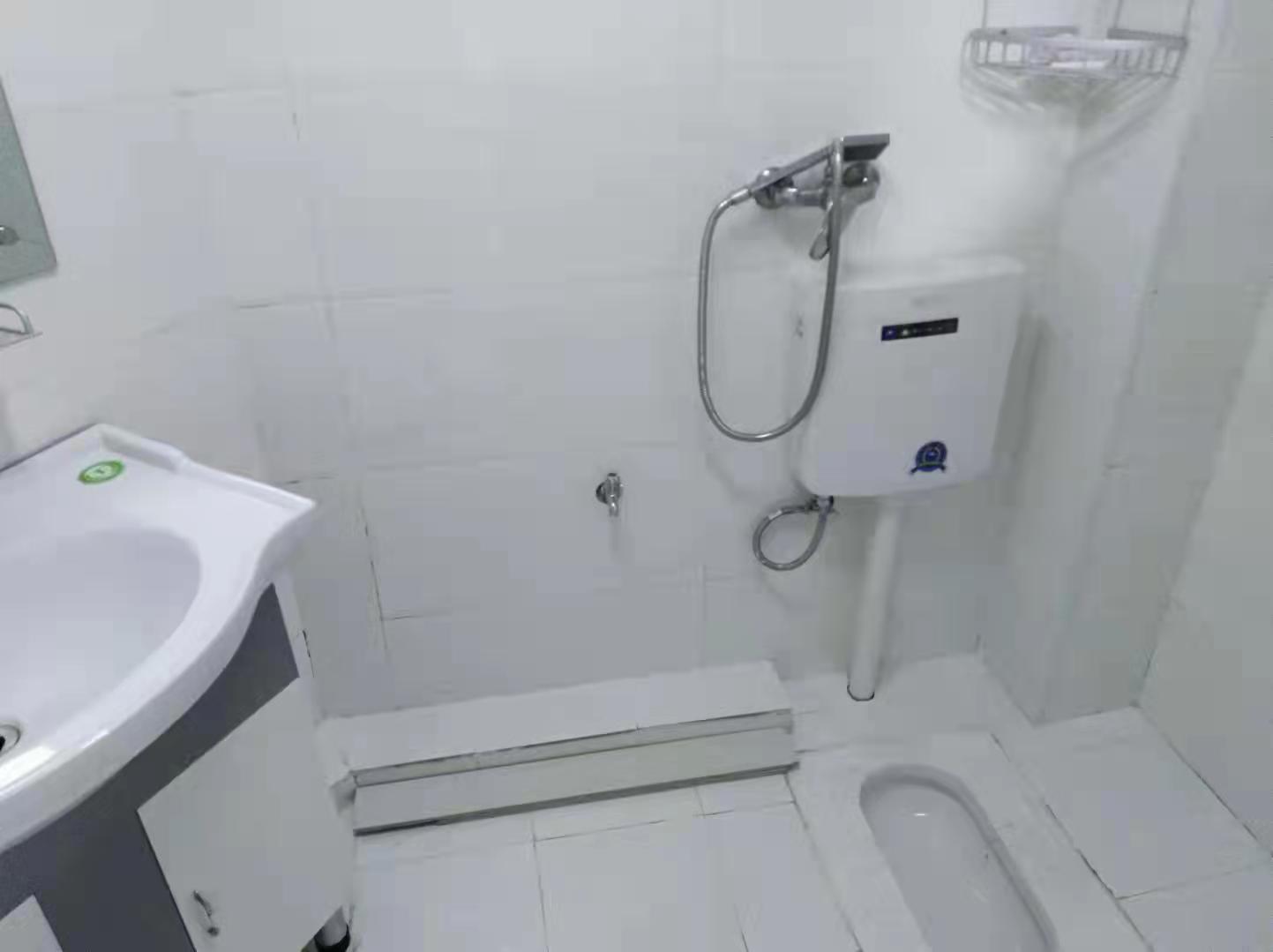 亮辉大厦 1室1厅1卫 1200.0元/月 亮辉大厦 1室1厅1卫 1200.0元/月户型图