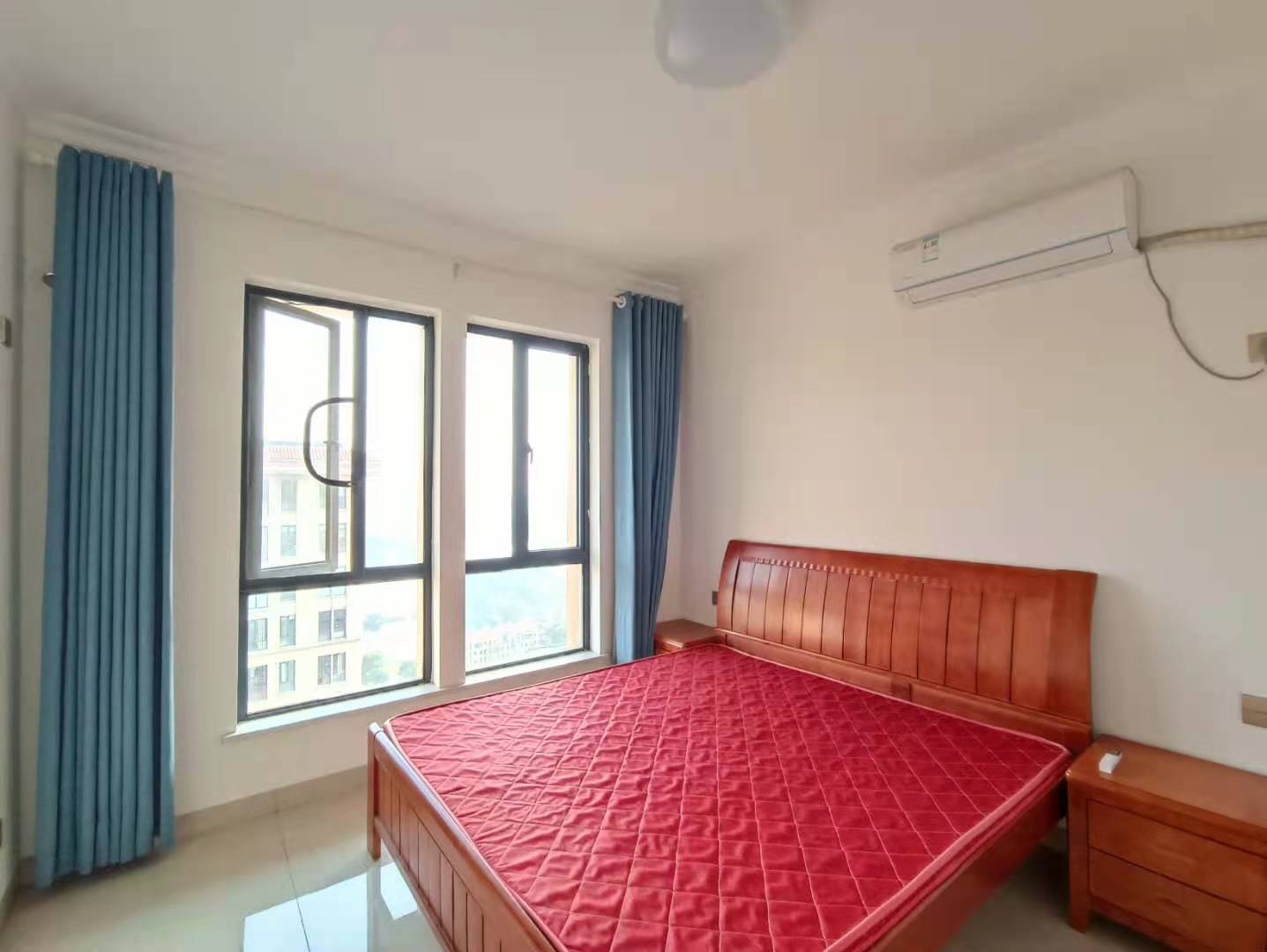 星河国际 3室2厅1卫 2200.0元/月 星河国际 3室2厅1卫 2200.0元/月室内图