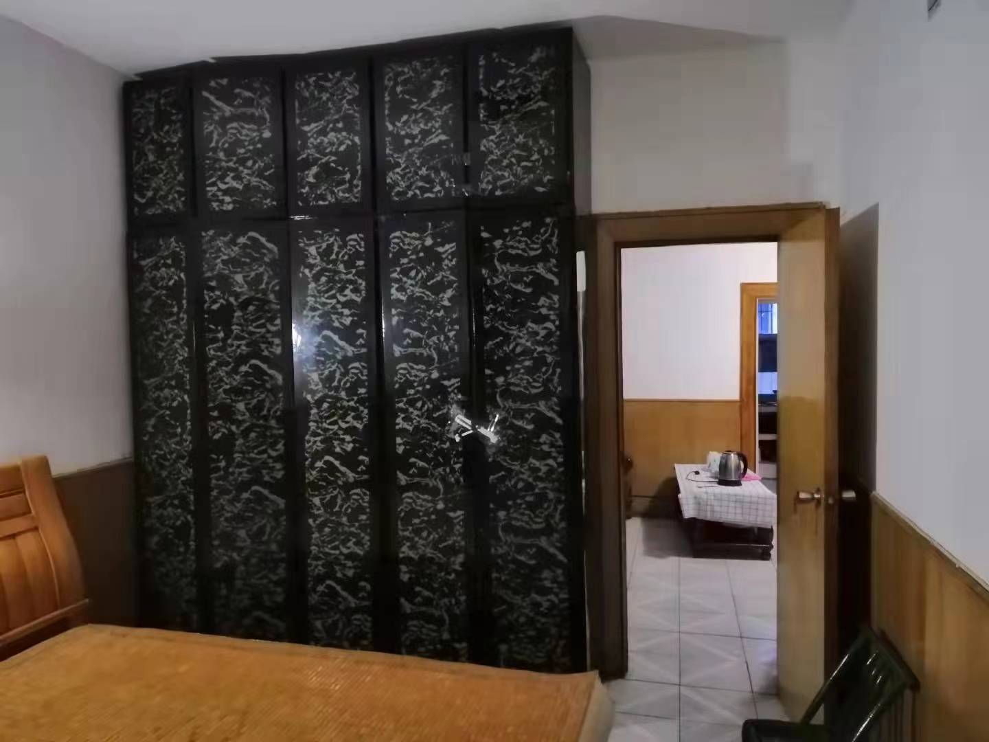 野鸭冲(新屋街) 2室1厅1卫 800.0元/月 野鸭冲(新屋街) 2室1厅1卫 800.0元/月室内图