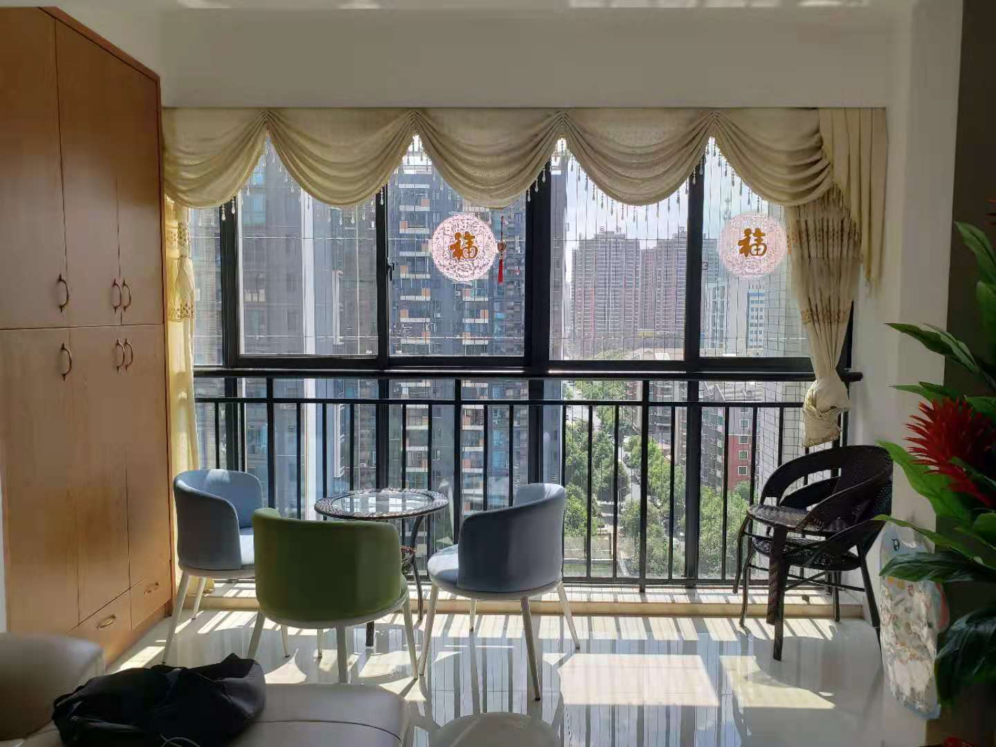愉景湾东域  3室2厅1卫   65.80万阳台
