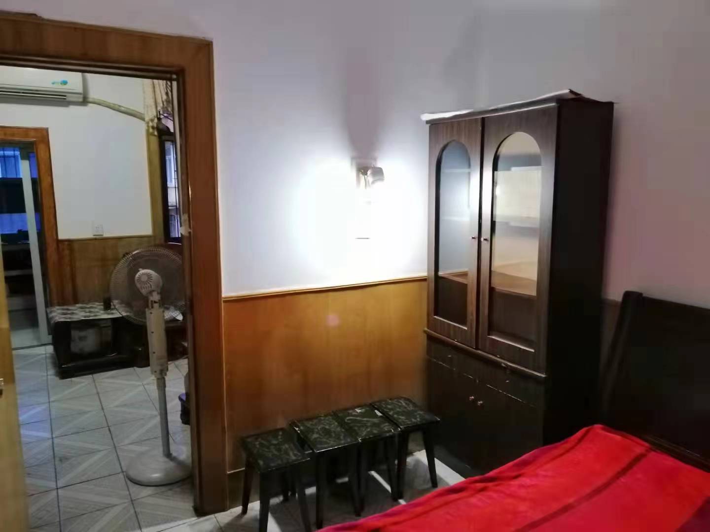 野鸭冲(新屋街) 2室1厅1卫 800.0元/月 野鸭冲(新屋街) 2室1厅1卫 800.0元/月室内图