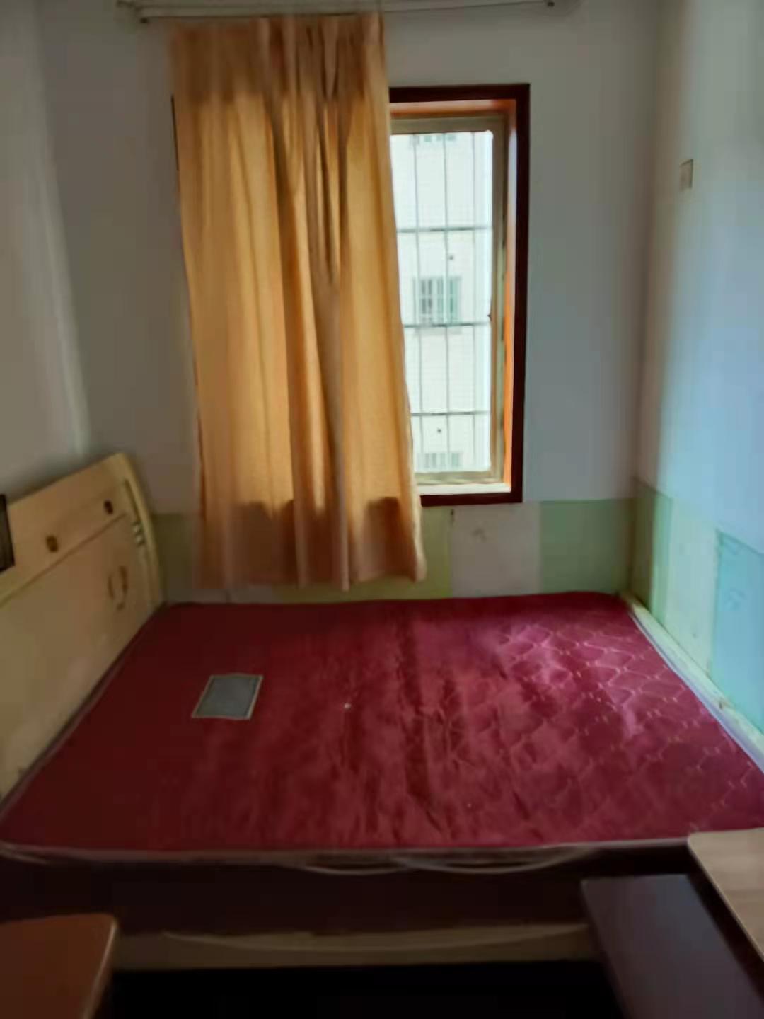 湘苑小区 3室2厅2卫 1300.0元/月 湘苑小区 3室2厅2卫 1300.0元/月室内图