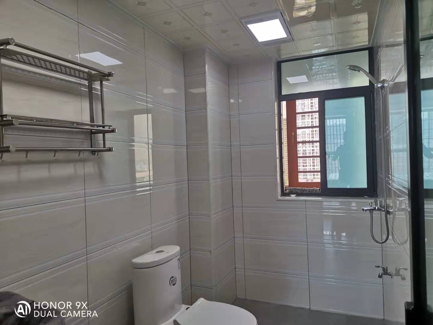 鸿星新天地 4室2厅2卫 2800.0元/月 鸿星新天地 4室2厅2卫 2800.0元/月室内图