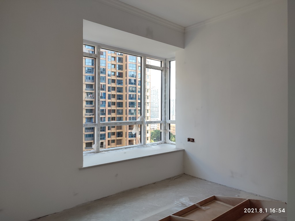 五洲锦城  4室2厅2卫    90.0万 五洲锦城  4室2厅2卫    90.0万卧室