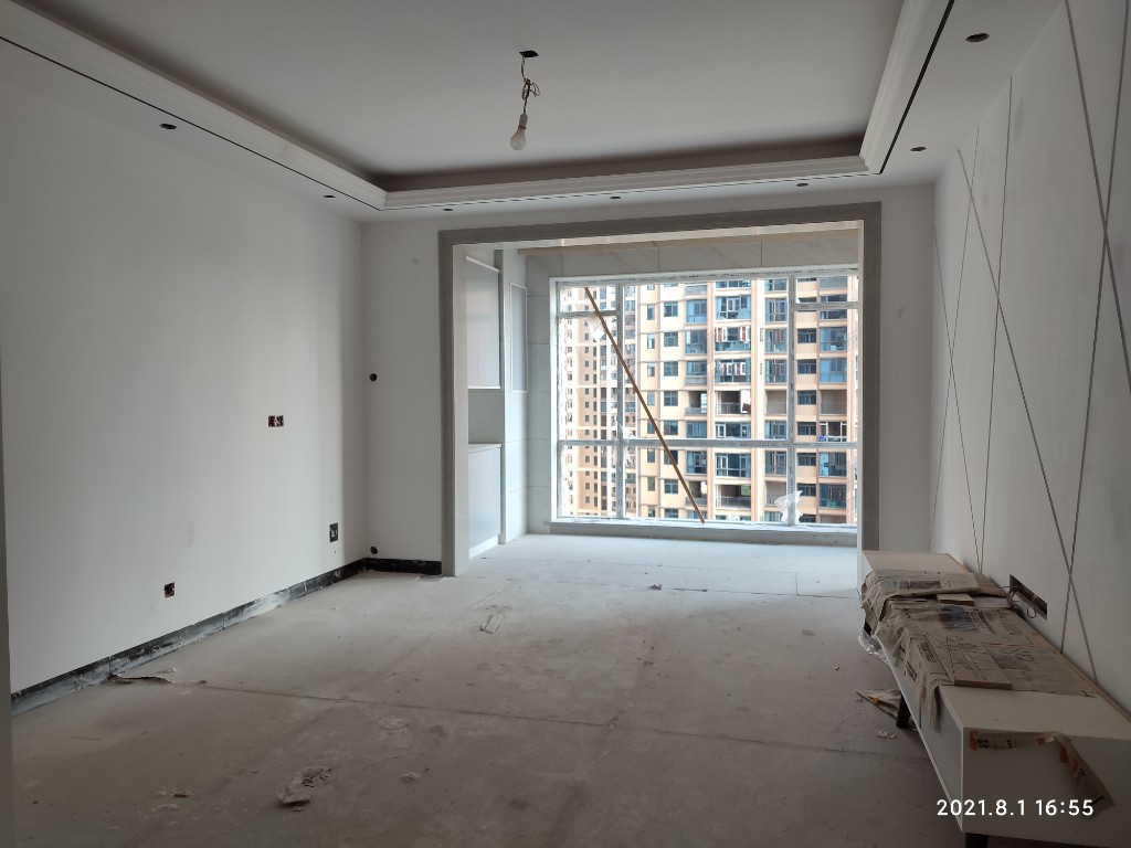 五洲锦城  4室2厅2卫    90.0万 五洲锦城  4室2厅2卫    90.0万卧室