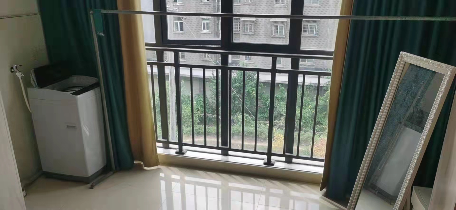 兴发花苑 1室1厅1卫 1000.0元/月 兴发花苑 1室1厅1卫 1000.0元/月室内图