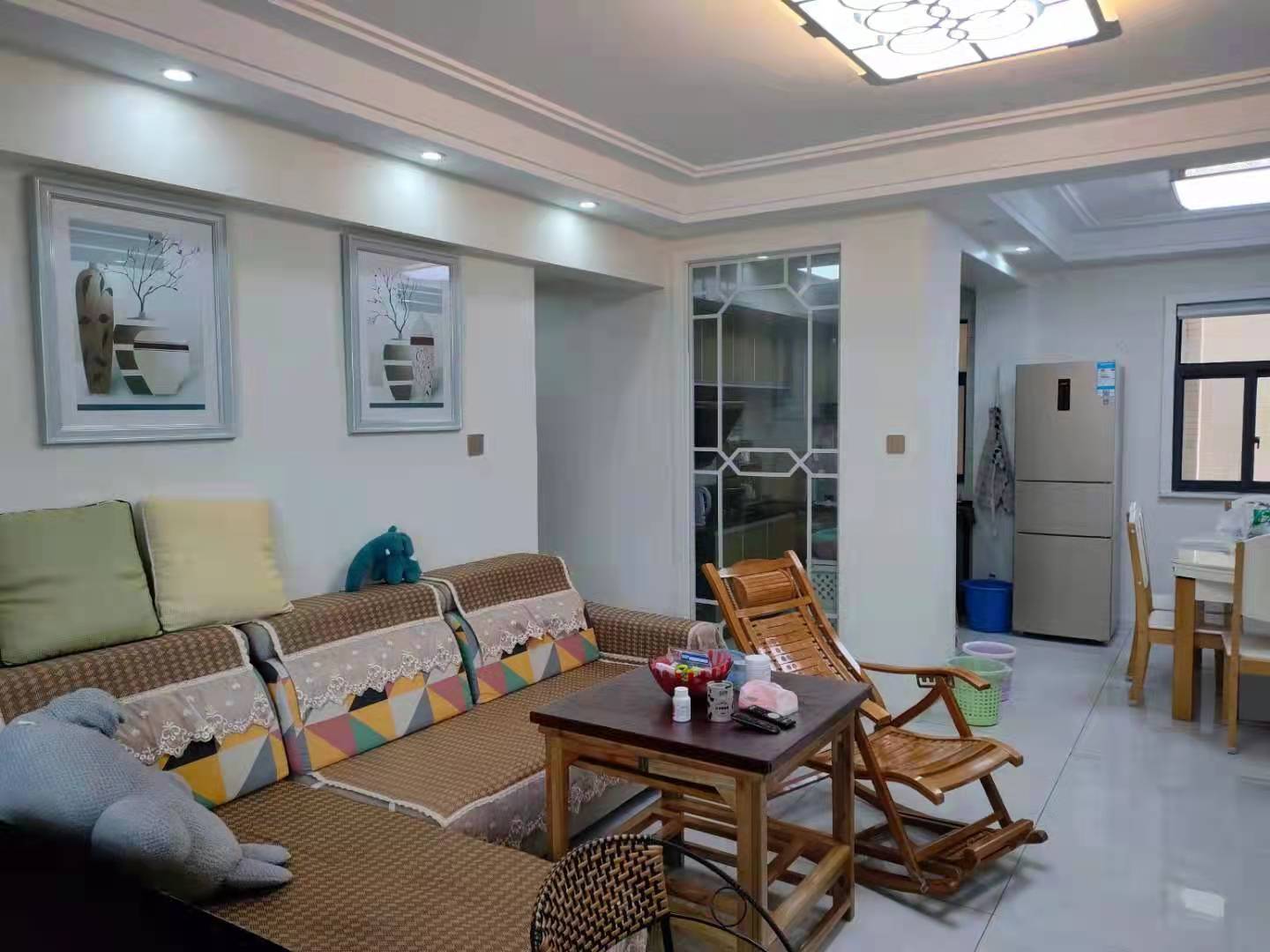 星欣园小区  3室2厅1卫   65.80万客厅