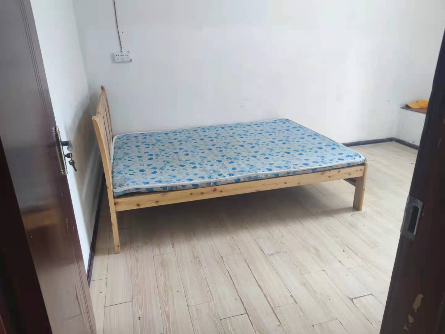 美的林城时代  3室2厅1卫   3000.00元/月户型图