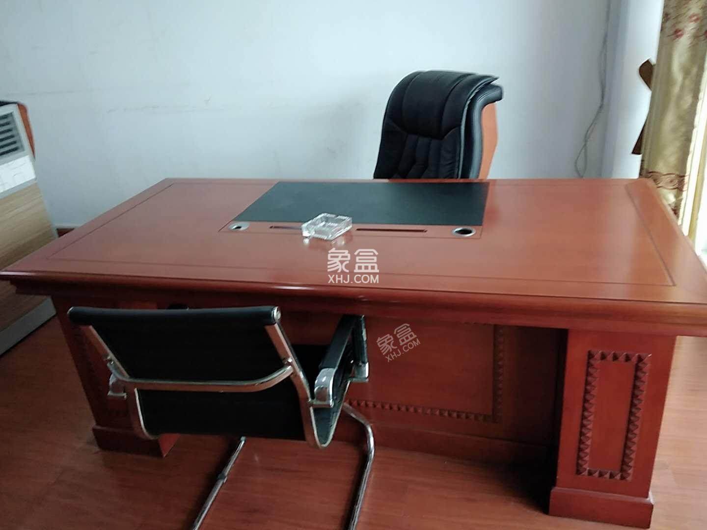 鑫天国际(鑫天偶遇)  1室1厅1卫    1400.0元/月 鑫天国际(鑫天偶遇)  1室1厅1卫    1400.0元/月