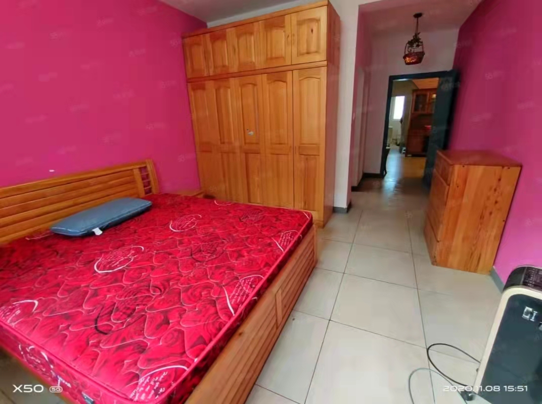 康泰花园  3室2厅2卫    68.8万 康泰花园  3室2厅2卫    68.8万卧室