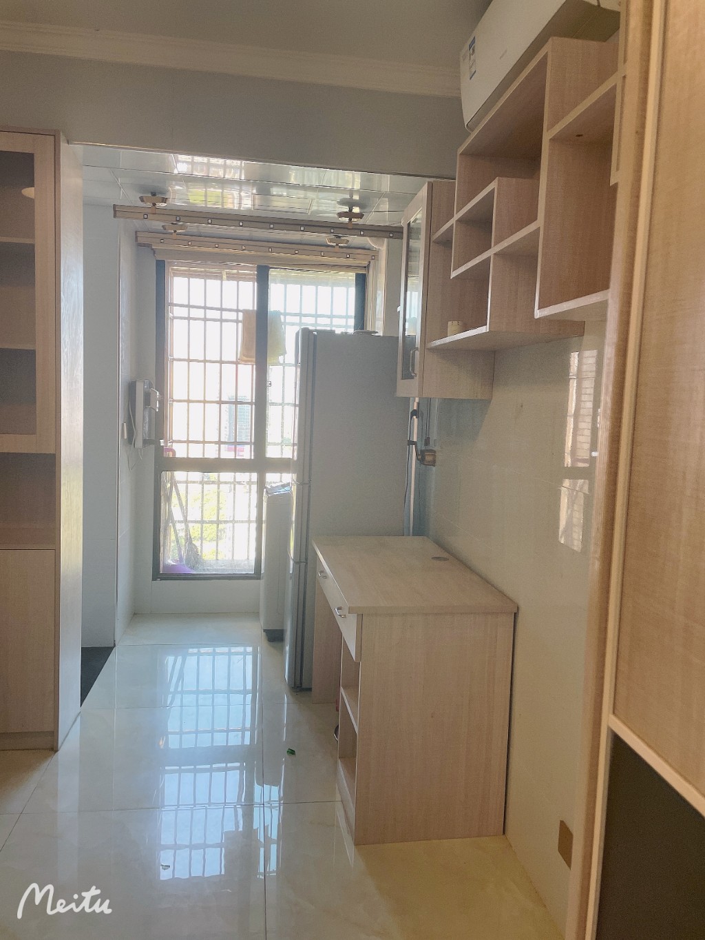 盛世时代广场  1室1厅1卫    1000.0元/月 盛世时代广场  1室1厅1卫    1000.0元/月室内图