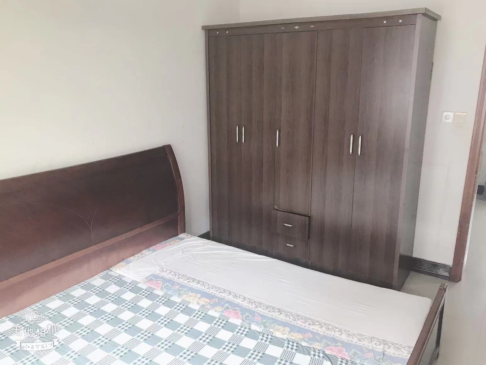 红旗村 2室1厅1卫 1000.0元/月 红旗村 2室1厅1卫 1000.0元/月室内图