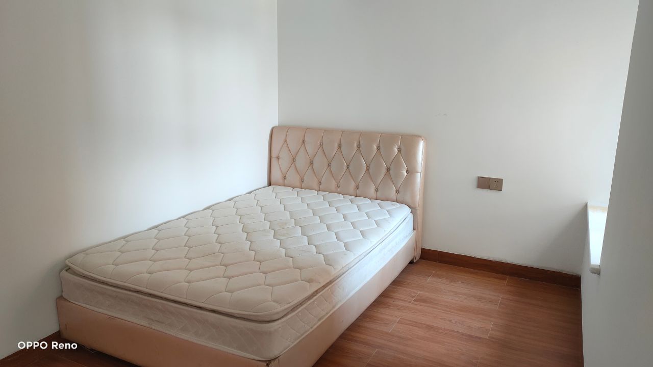 百弘学府城  3室2厅2卫    1900.0元/月 百弘学府城  3室2厅2卫    1900.0元/月室内图