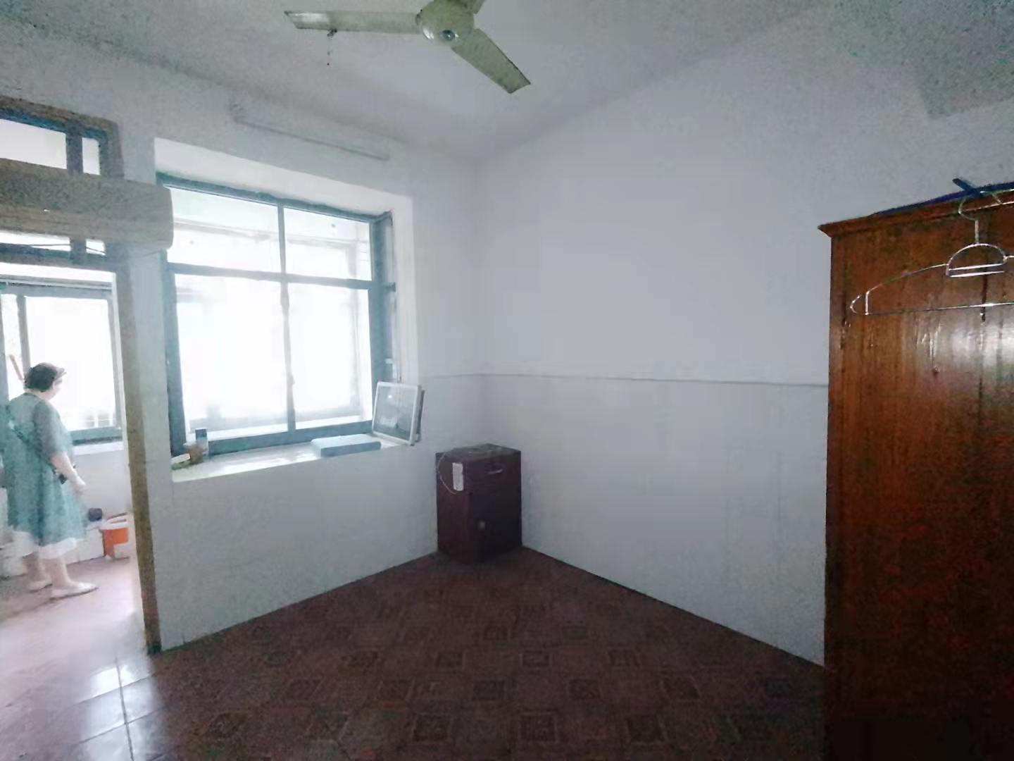 赫山司法局 4室2厅1卫 1500.0元/月 赫山司法局 4室2厅1卫 1500.0元/月户型图