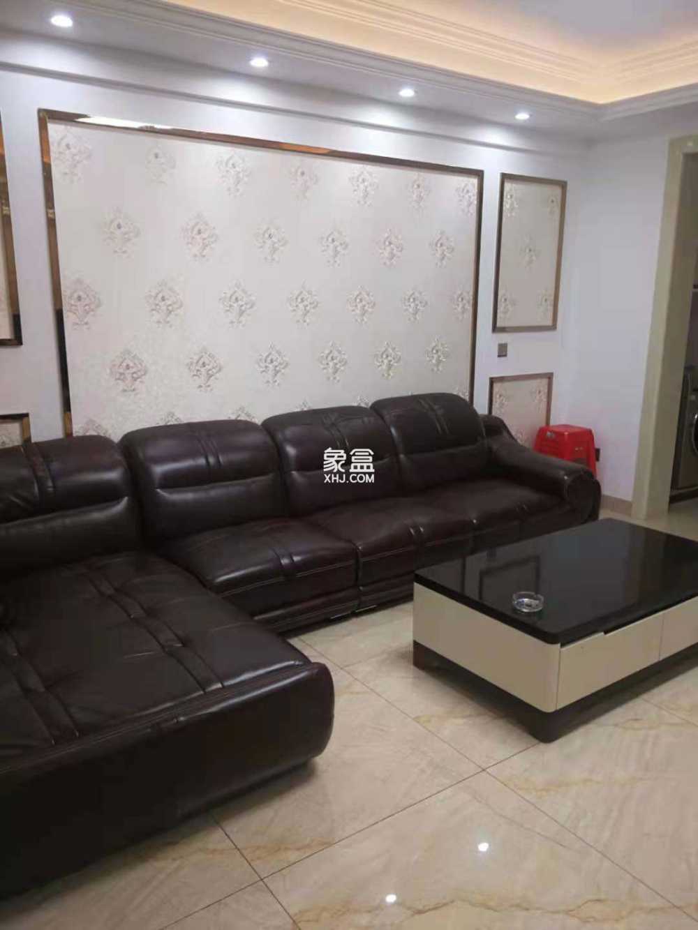 英伦星海湾  3室2厅2卫    2800.0元/月