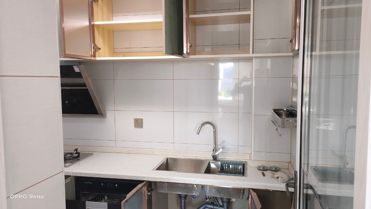 百弘学府城  3室2厅2卫    1900.0元/月 百弘学府城  3室2厅2卫    1900.0元/月室内图