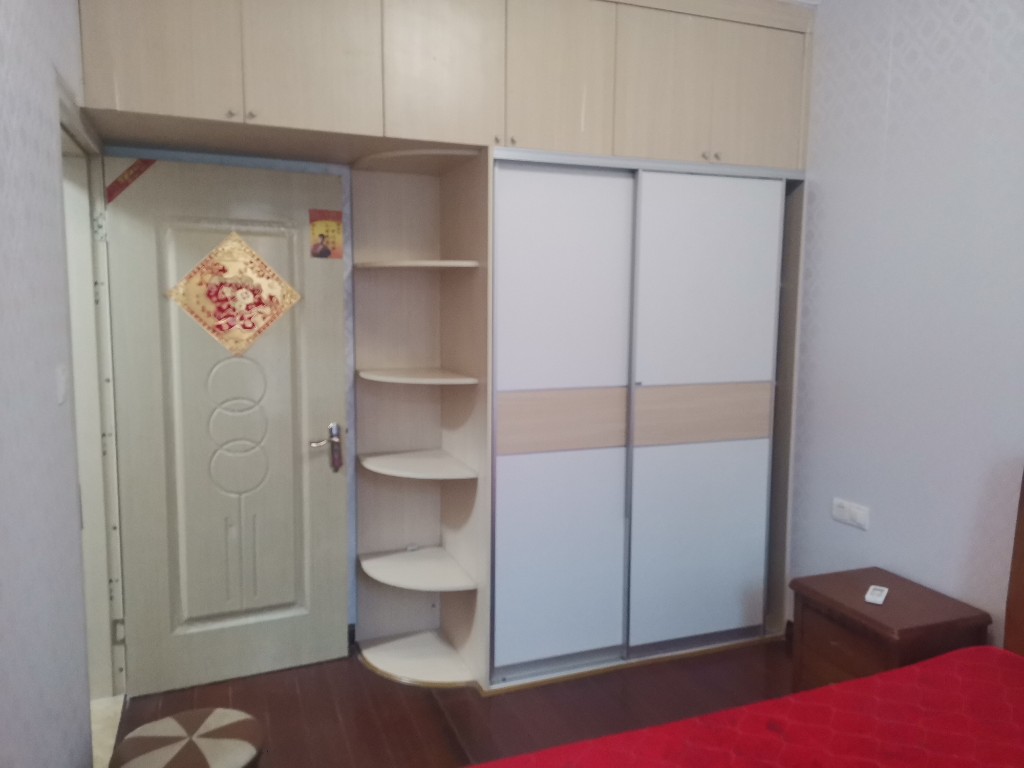 时代华府  1室1厅1卫   1200.00元/月室内图