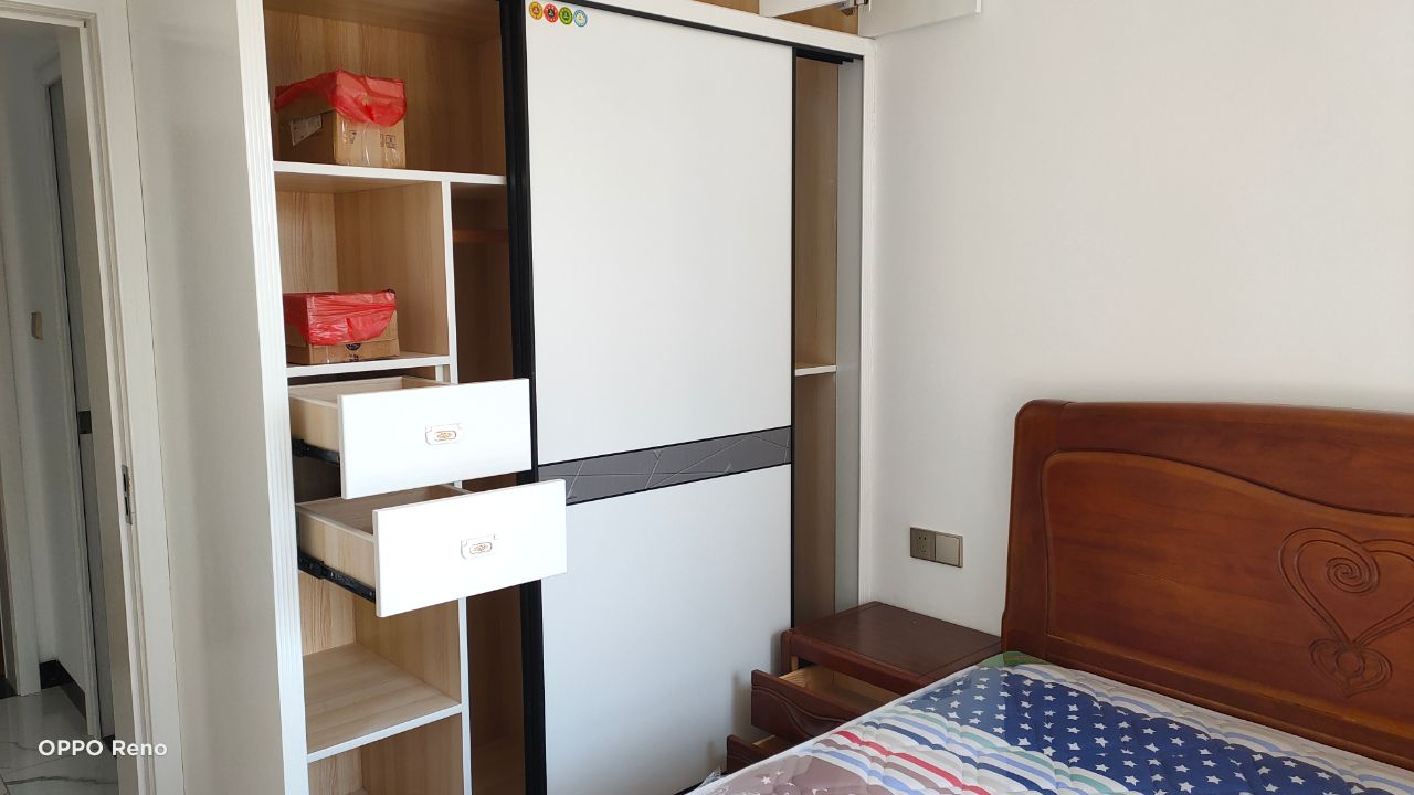 百弘学府城  3室2厅2卫    1900.0元/月 百弘学府城  3室2厅2卫    1900.0元/月室内图