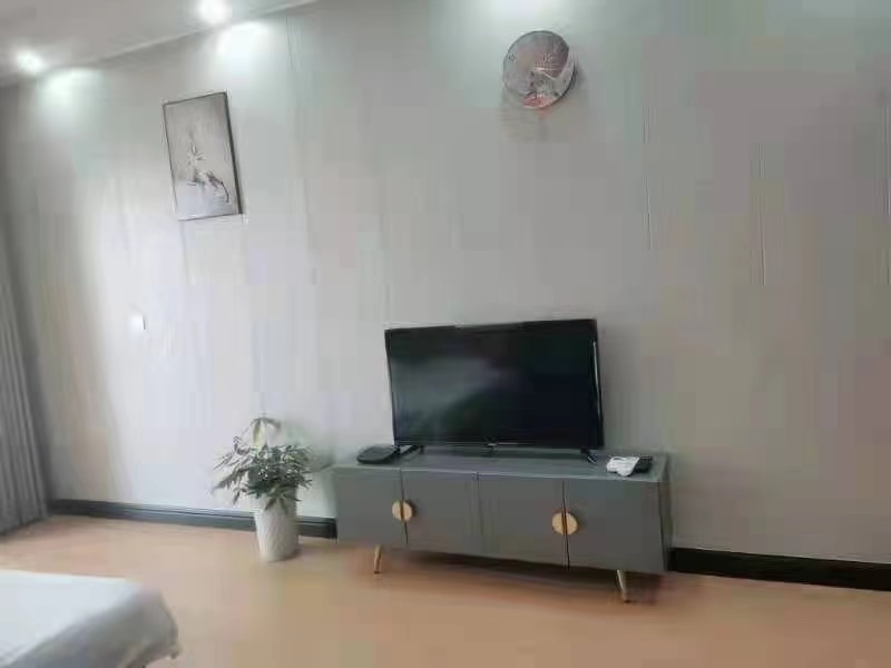 万豪城市花园 1室1厅1卫 36.8万 万豪城市花园 1室1厅1卫 36.8万客厅