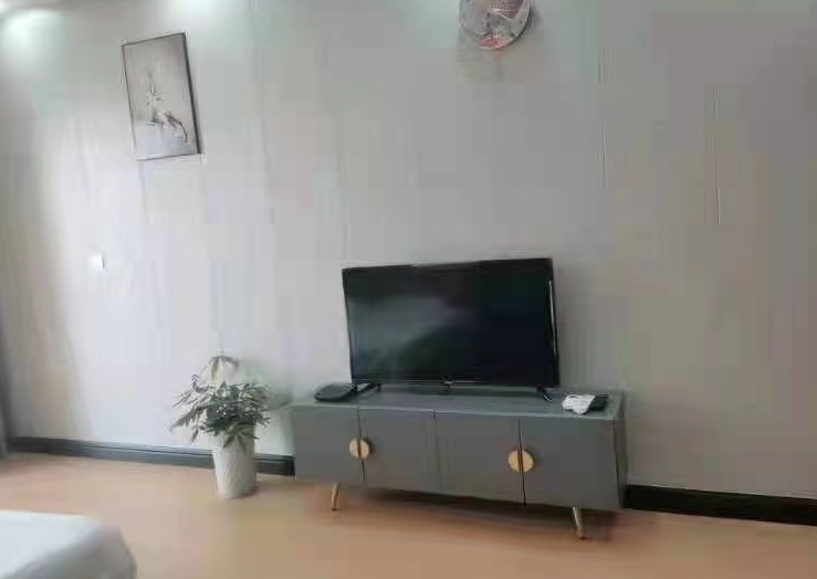 万豪城市花园 1室1厅1卫 36.8万 万豪城市花园 1室1厅1卫 36.8万客厅