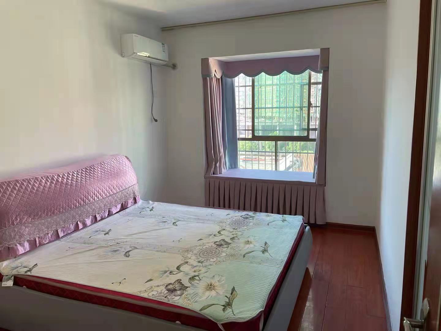 立新长湖安置区（水映豪廷安置房)  3室2厅1卫   1600.00元/月室内图