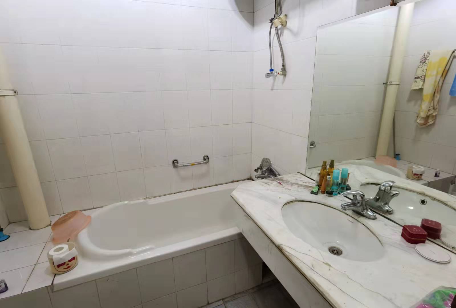 市委办公厅宿舍 3室1厅1卫 3000.0元/月 市委办公厅宿舍 3室1厅1卫 3000.0元/月室内图