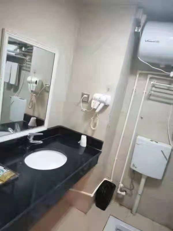 万豪城市花园  1室1厅1卫    36.8万 万豪城市花园  1室1厅1卫    36.8万客厅