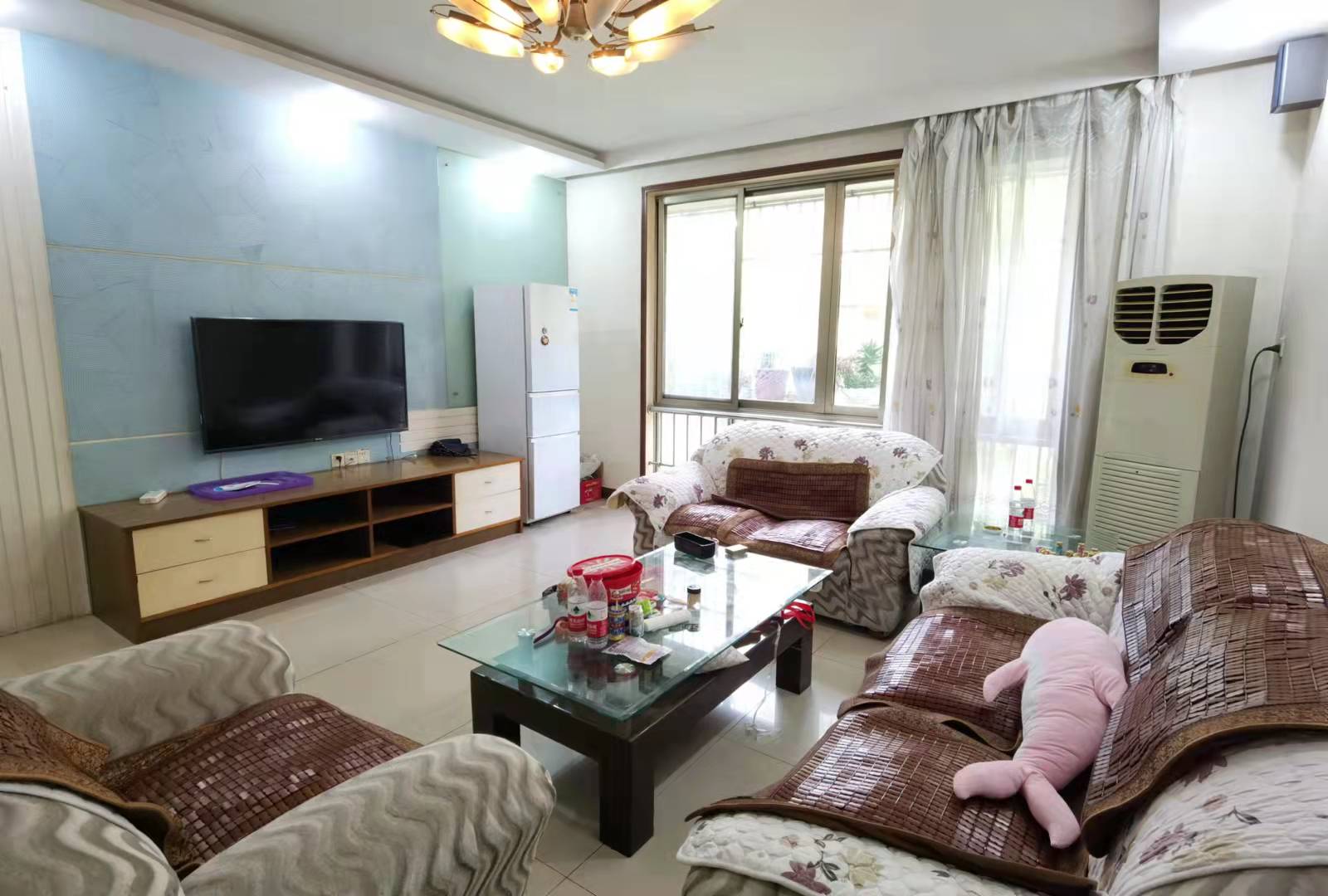 市委办公厅宿舍 3室1厅1卫 3000.0元/月 市委办公厅宿舍 3室1厅1卫 3000.0元/月室内图