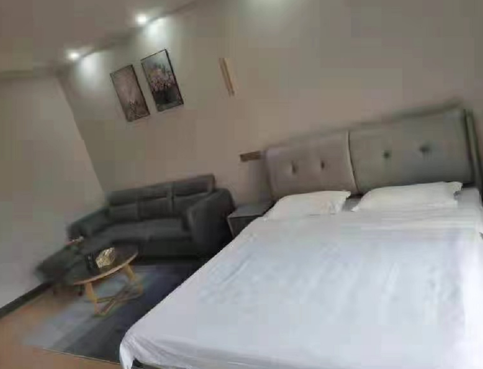 万豪城市花园  1室1厅1卫    36.8万 万豪城市花园  1室1厅1卫    36.8万客厅