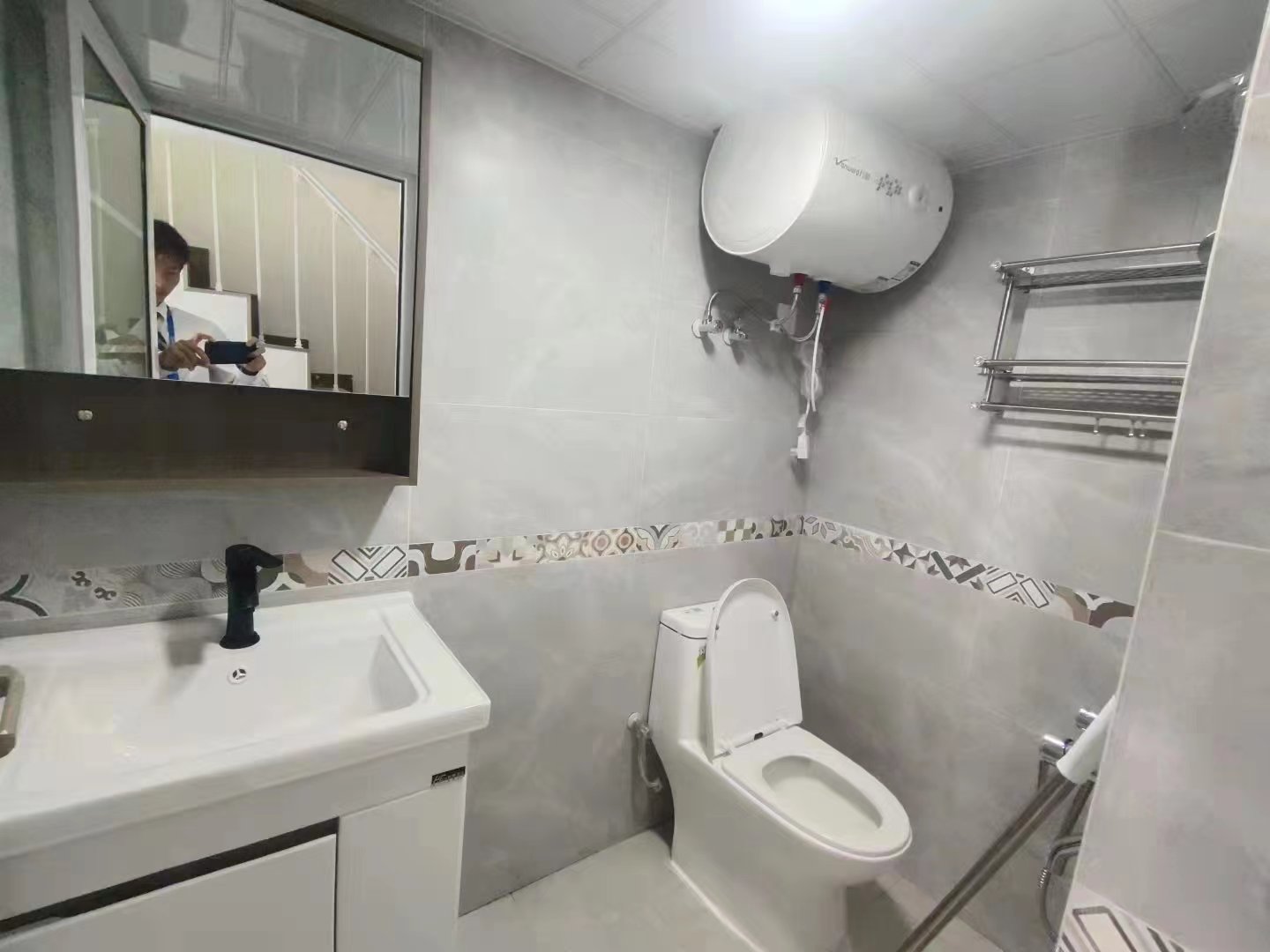 正荣悦玺  1室1厅1卫    2500.0元/月室内图