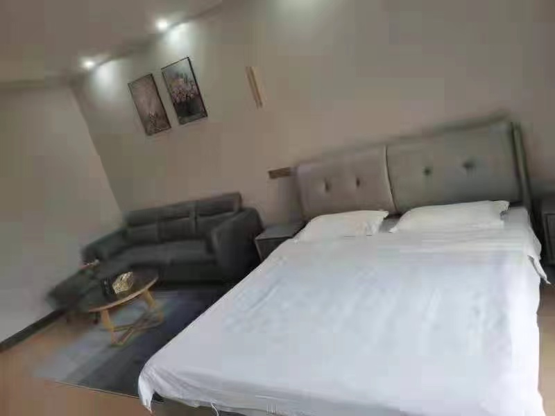 万豪城市花园 1室1厅1卫 36.8万 万豪城市花园 1室1厅1卫 36.8万客厅