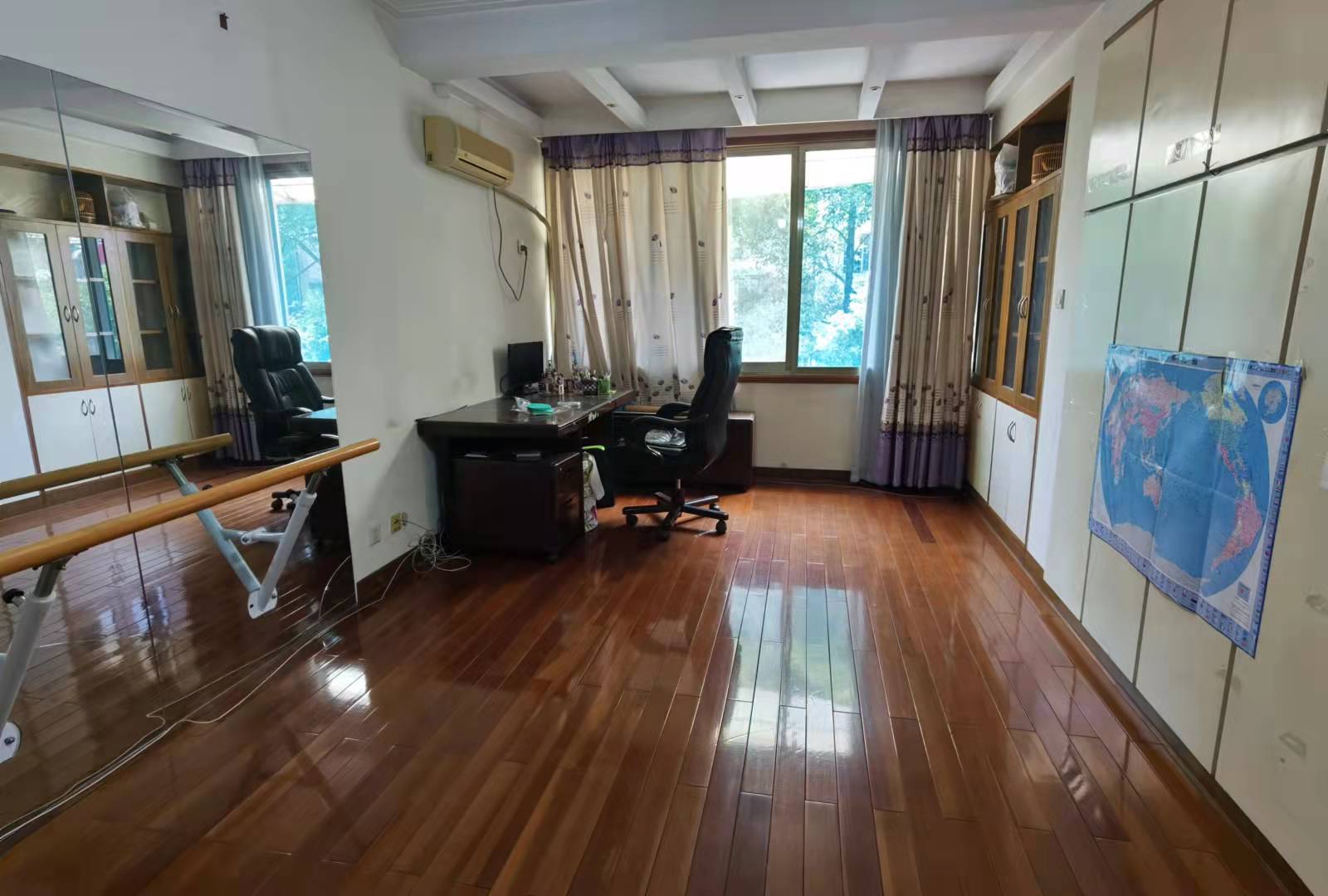 市委办公厅宿舍 3室1厅1卫 3000.0元/月 市委办公厅宿舍 3室1厅1卫 3000.0元/月室内图