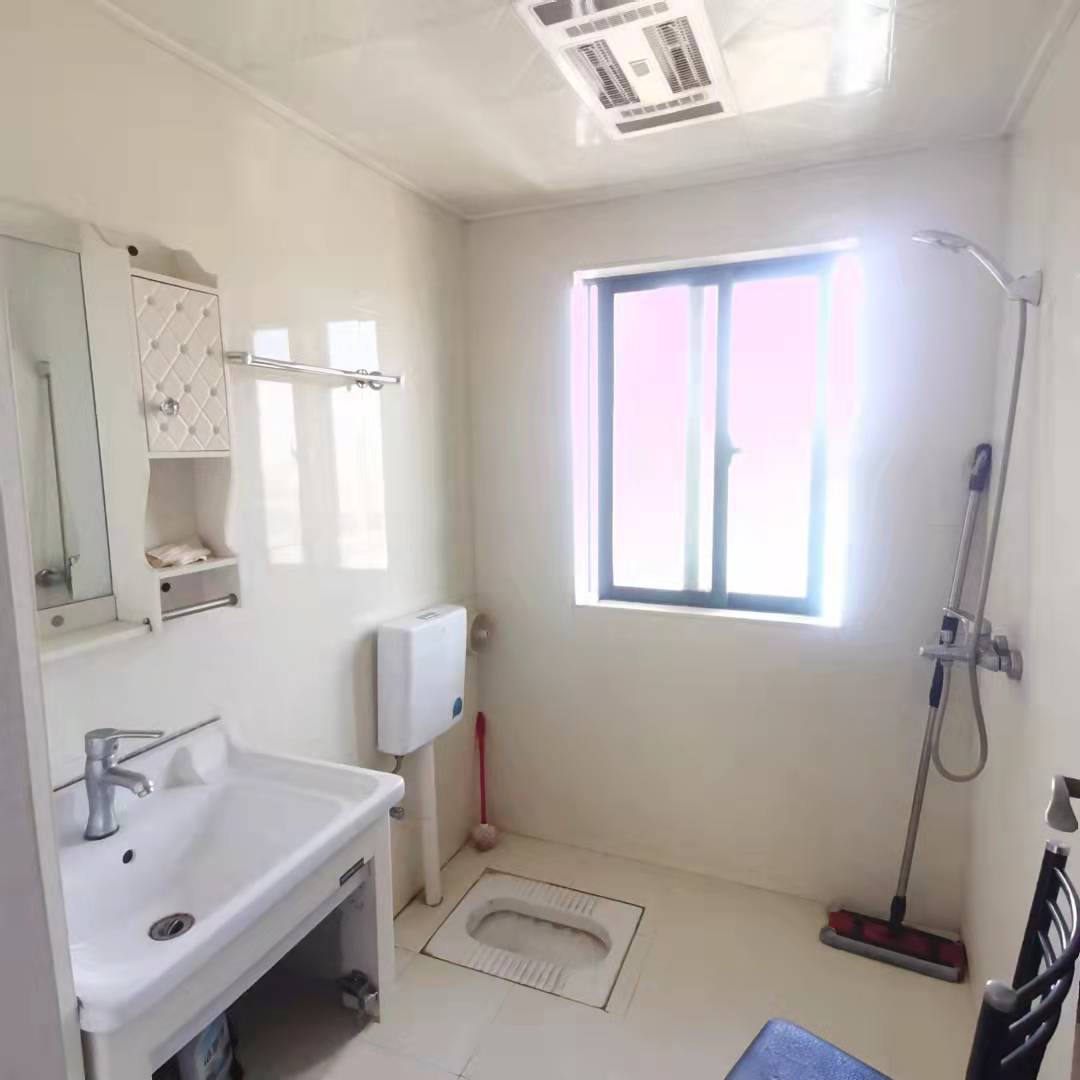 大江观邸-富基花园 4室2厅1卫 93.0万 大江观邸-富基花园 4室2厅1卫 93.0万客厅