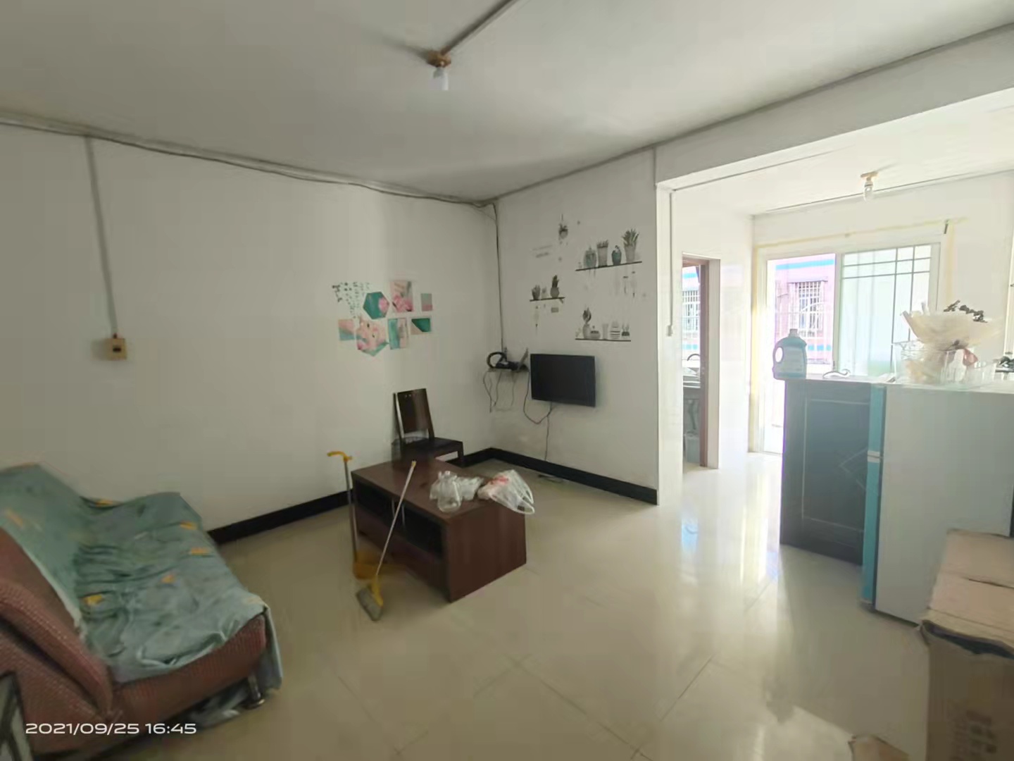 金塘小区  1室1厅1卫    900.0元/月 金塘小区  1室1厅1卫    900.0元/月室内图