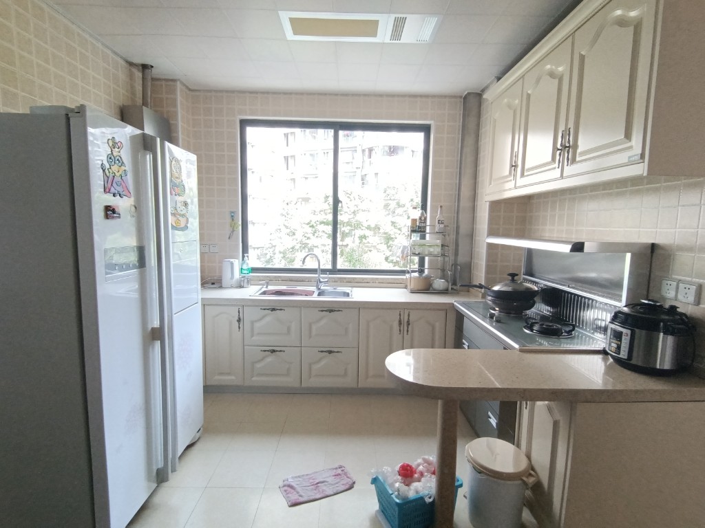 城市风景  3室2厅2卫    108.8万 城市风景  3室2厅2卫    108.8万客厅