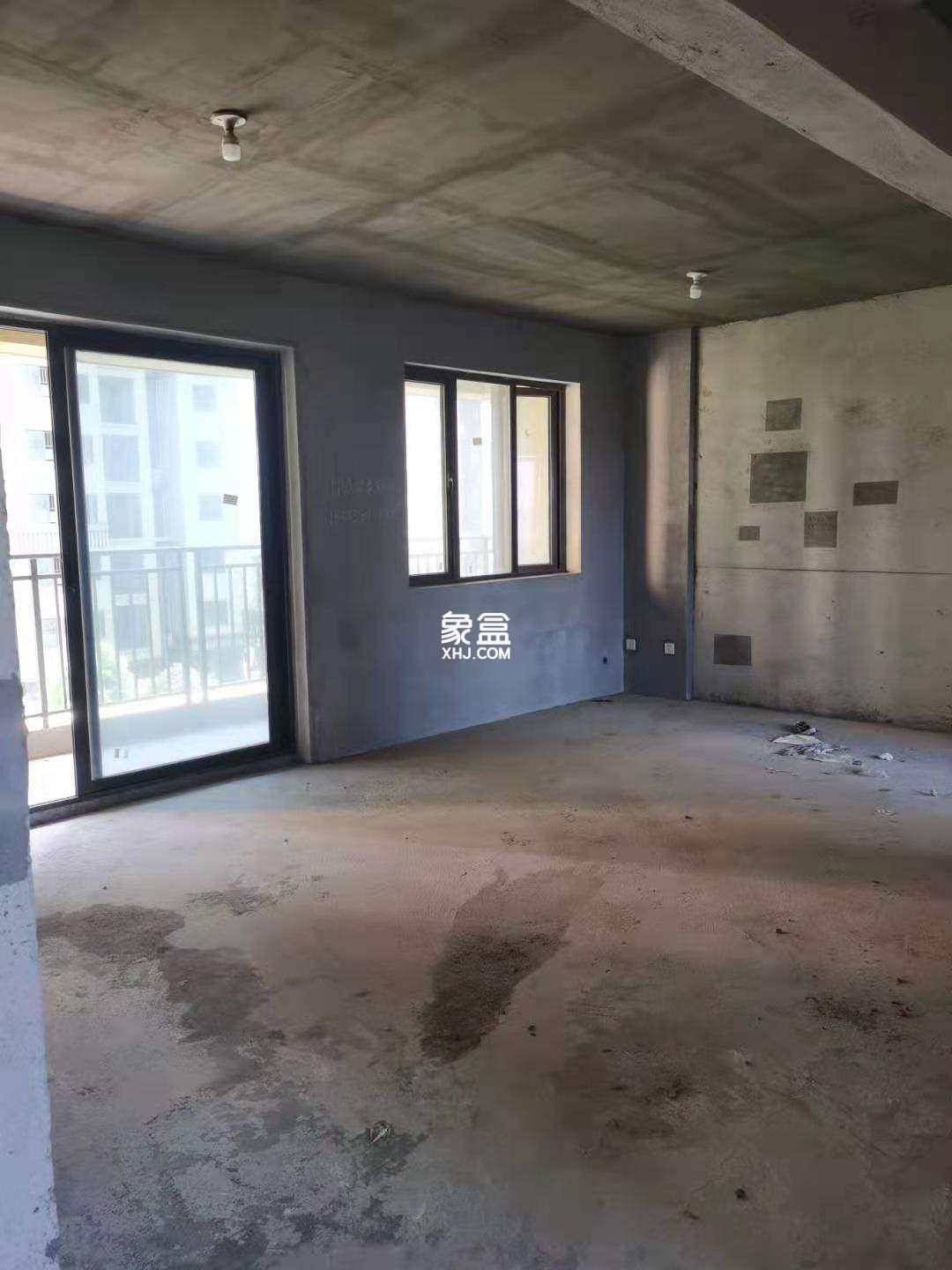 奥凯花园  4室2厅2卫    1500.0元/月室内图