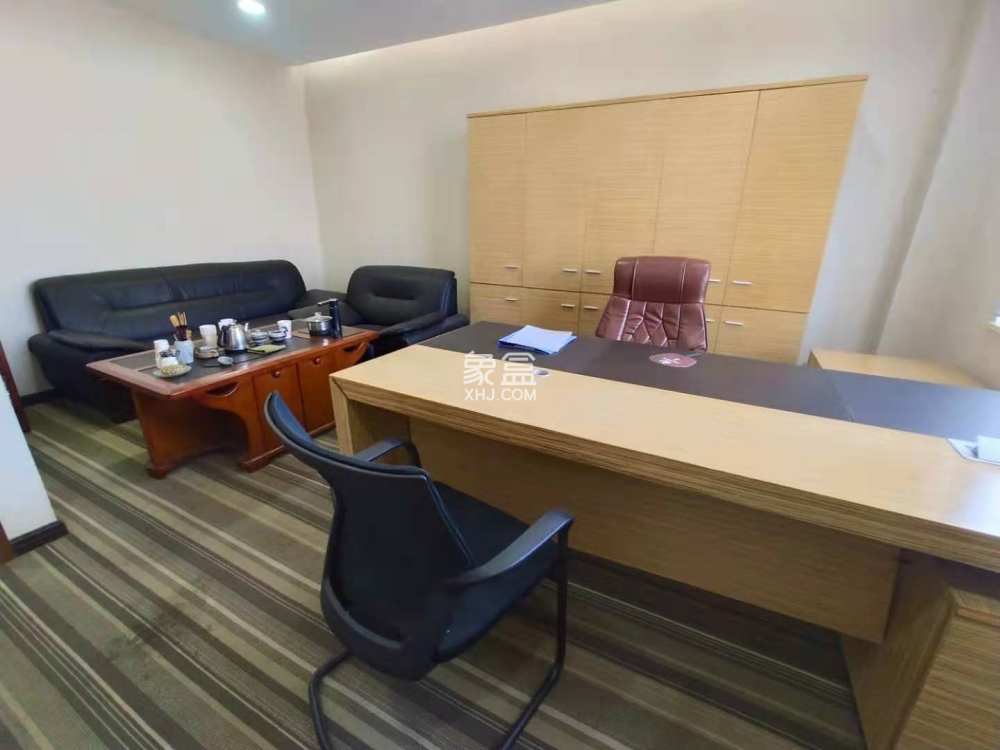 金山社区领秀CBD   165.0㎡      5600.0元/月室内图